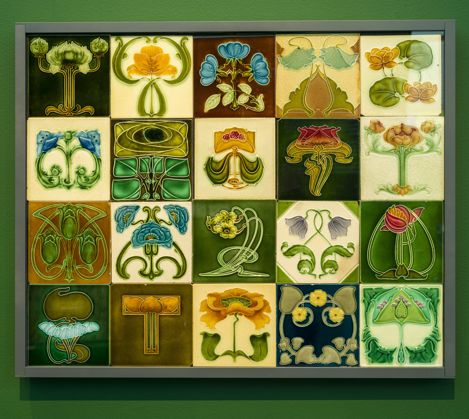 Art Nouveau The Nature of Dreams Review Exhibitions Outline