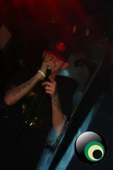 Sensi-Tize Vs. Bassjam