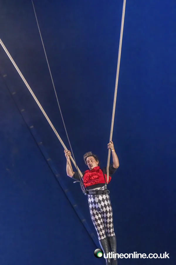 Rock'n'Roll Circus: Circus and Crowds