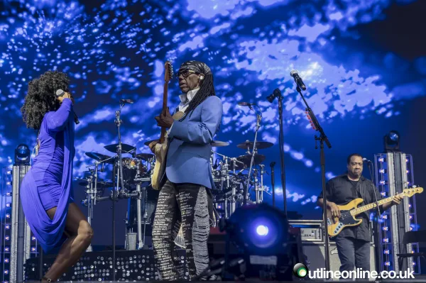 Nile Rodgers & Chic- Forest Live