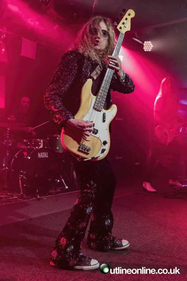 Glenn Hughes