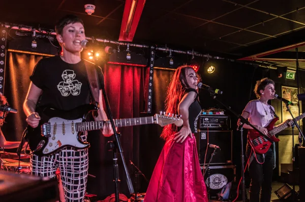 Cherry Glazerr