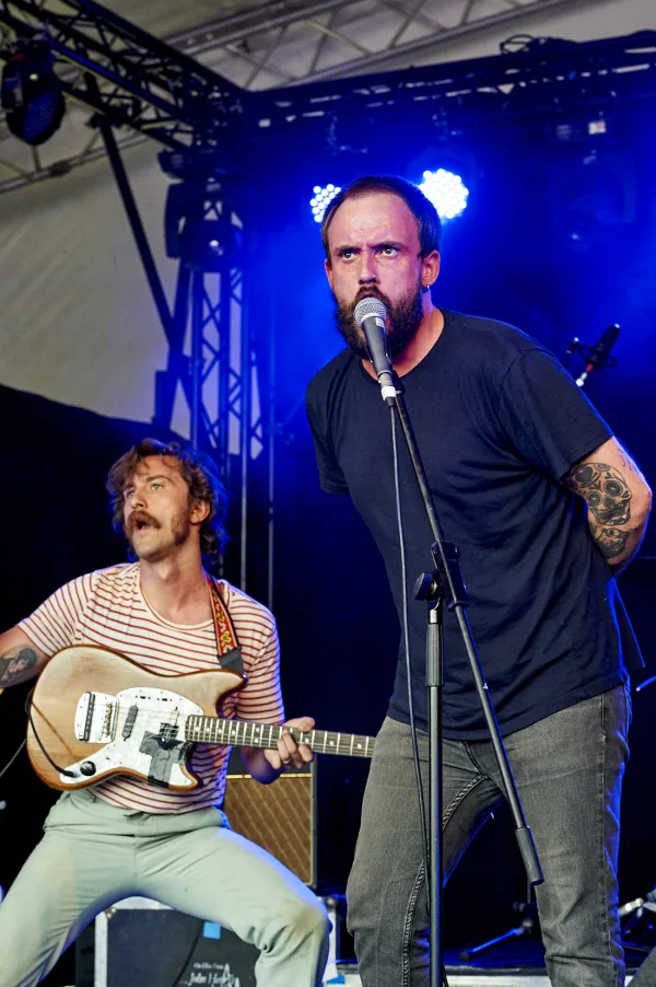 IDLES