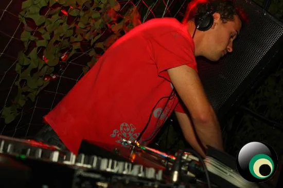 Bassjam ft. Remarc & Aries
