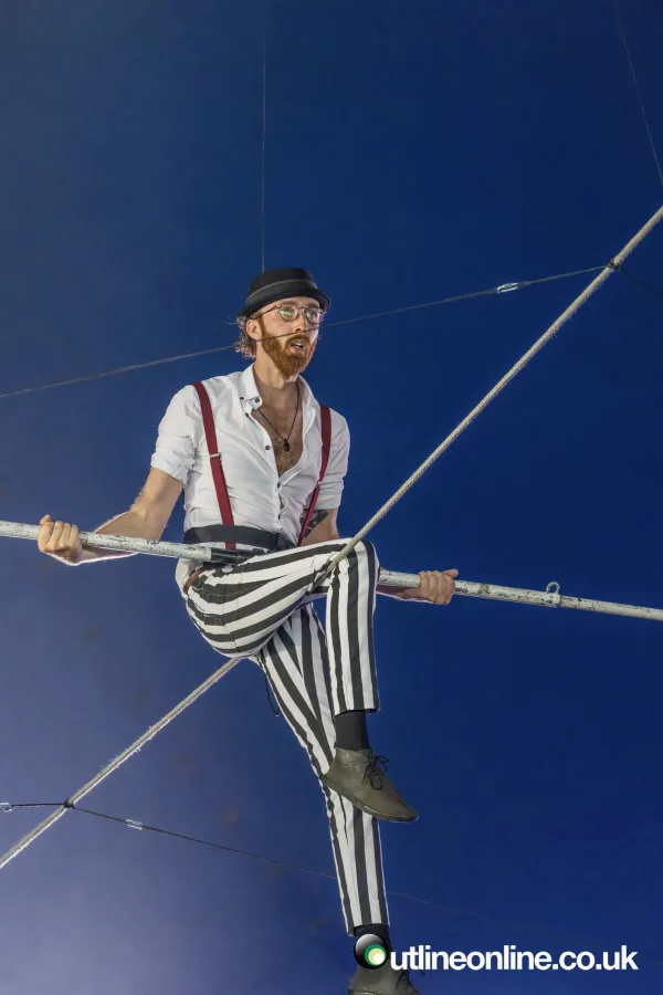 Rock'n'Roll Circus: Circus and Crowds
