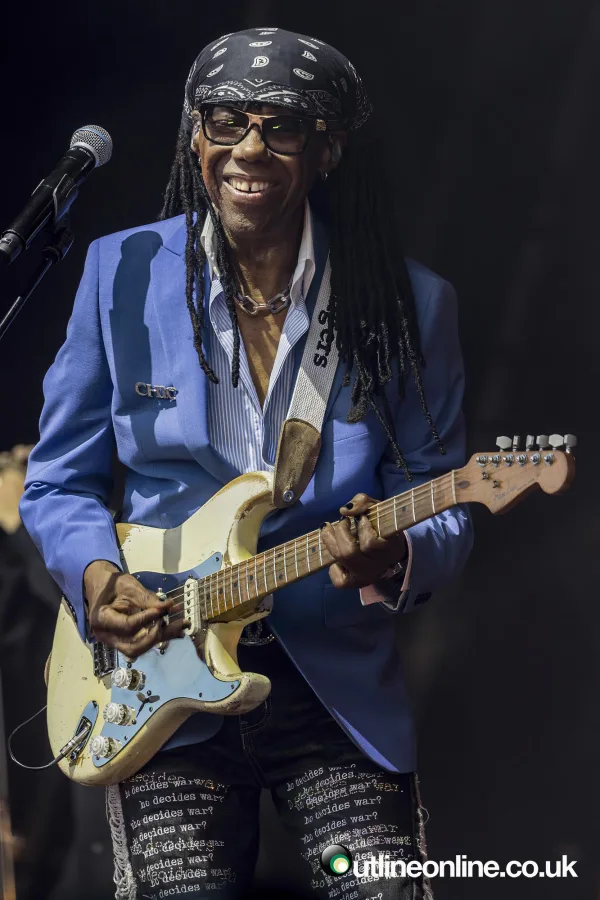 Nile Rodgers & Chic- Forest Live