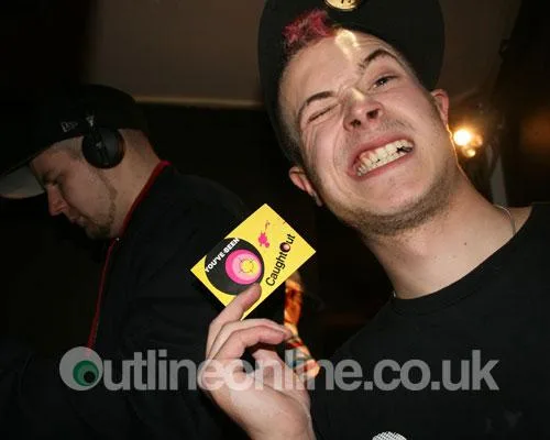 Bass Face October Mustard