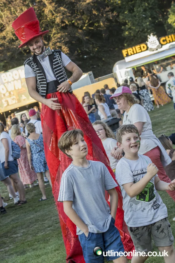 Rock'n'Roll Circus: Circus and Crowds