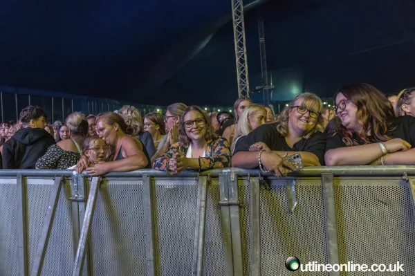 Rock'n'Roll Circus: Circus and Crowds