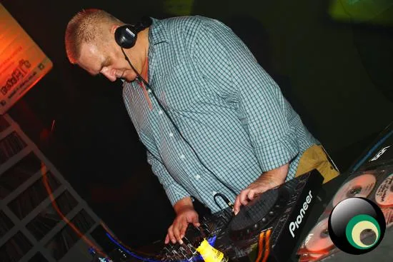 I love hard dance