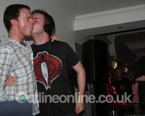 Max & OB