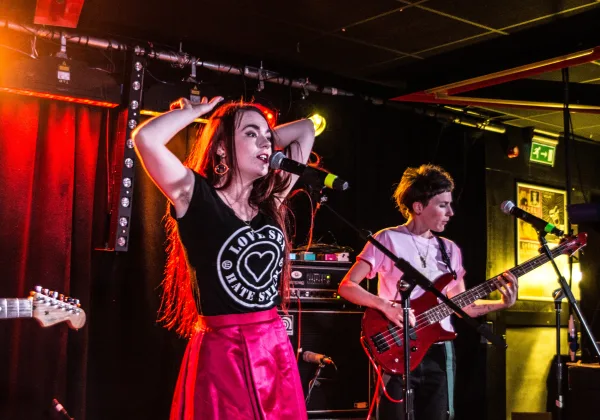 Cherry Glazerr