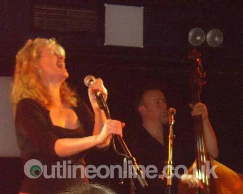 Eddi Reader