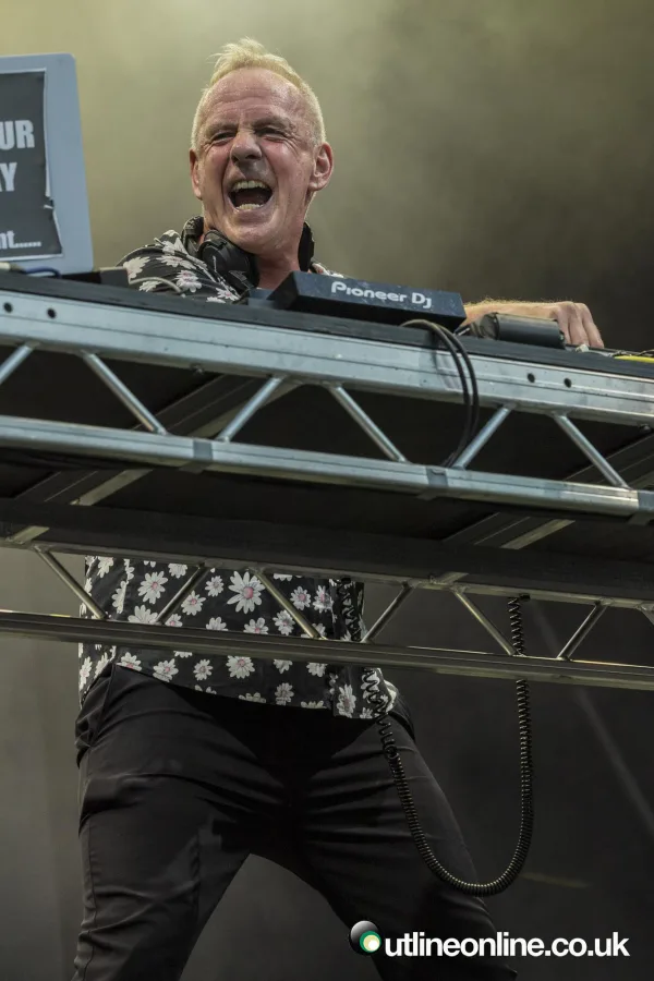 Fatboy Slim - Forest Live