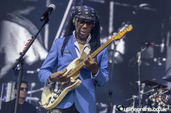 Nile Rodgers & Chic- Forest Live