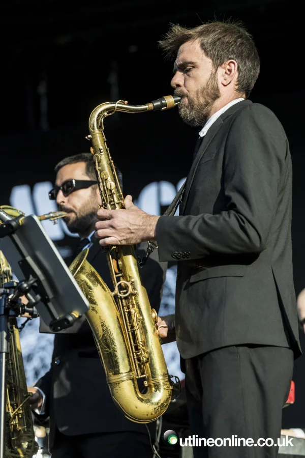 UB40 ft Ali Campbell - Forest Live