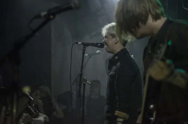 Nothing But Thieves