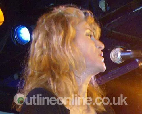 Eddi Reader
