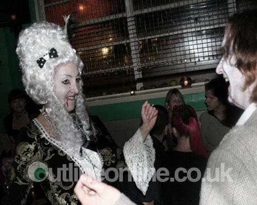 Birdcage Halloween 2008