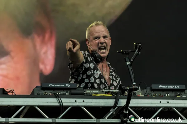 Fatboy Slim - Forest Live