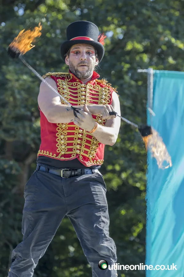 Rock'n'Roll Circus: Circus and Crowds