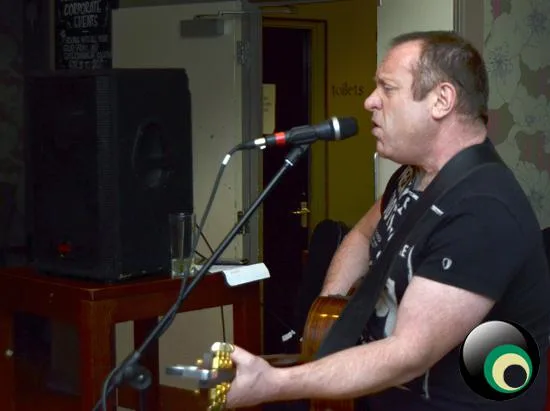 Tom Hingley