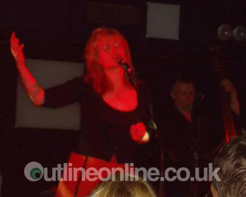 Eddi Reader