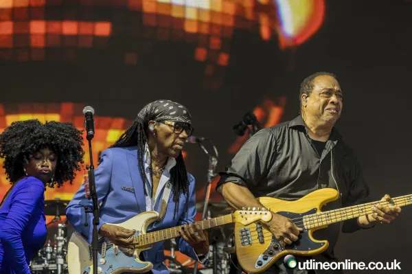 Nile Rodgers & Chic- Forest Live