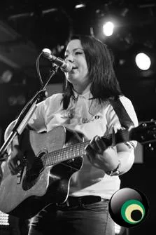 Lucy Spraggan live