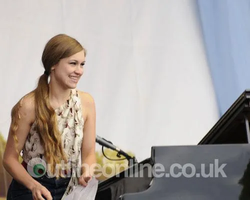 Latitude 2008 3a