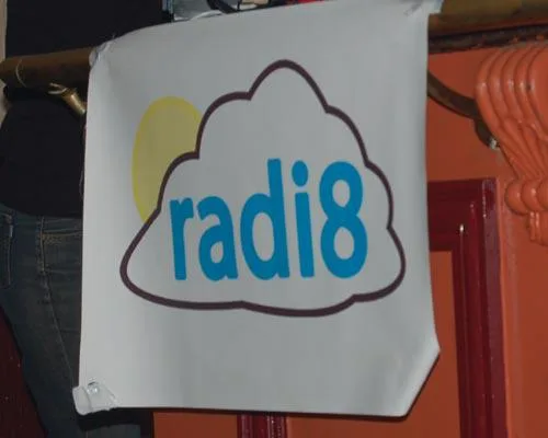 Radi8 V Penetr8