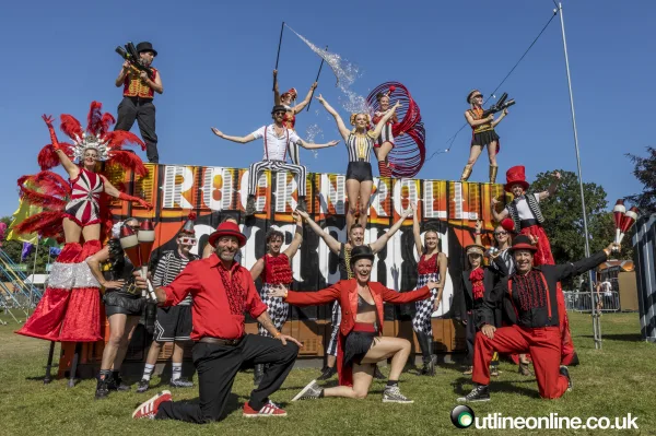 Rock'n'Roll Circus: Circus and Crowds