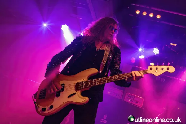 Glenn Hughes