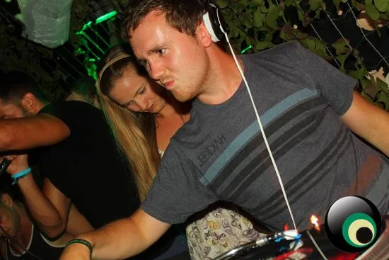 Bassjam ft. Remarc & Aries