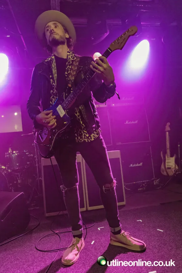 Glenn Hughes
