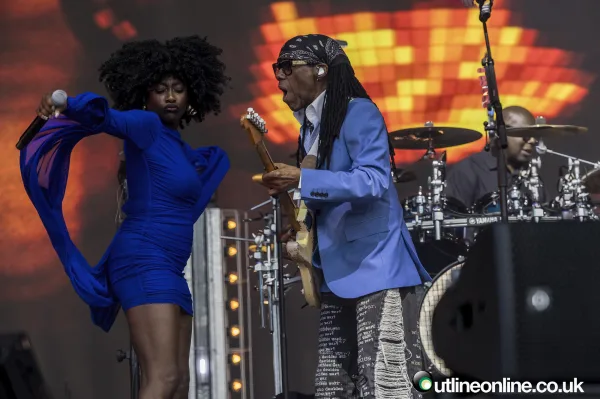 Nile Rodgers & Chic- Forest Live