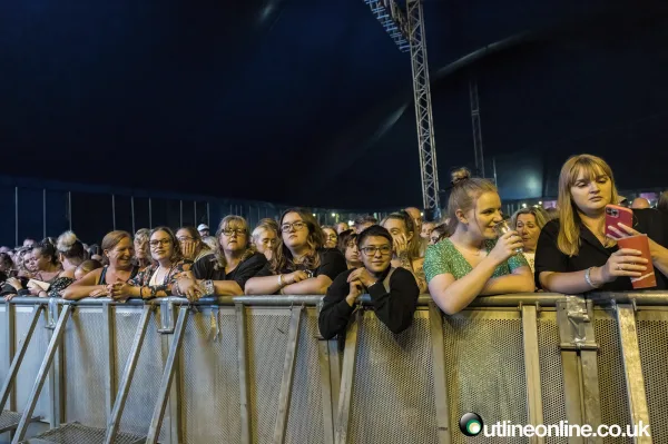 Rock'n'Roll Circus: Circus and Crowds