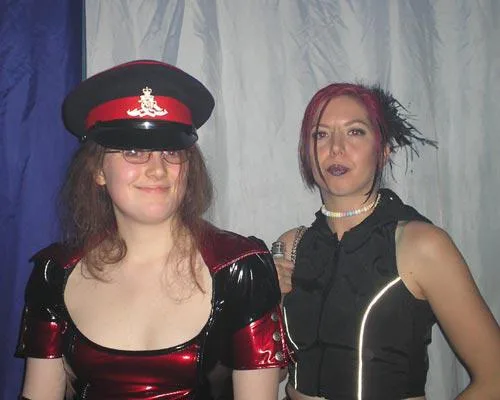 Chains_on_Velvet