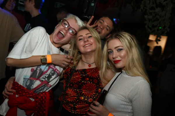 Strictly Drum n Bass Round II