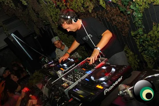 Bassjam ft. Ed Solo