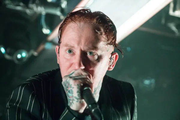 Frank Carter and the Rattlesnakes