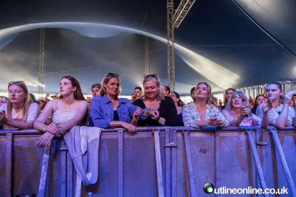 Rock'n'Roll Circus: Circus and Crowds