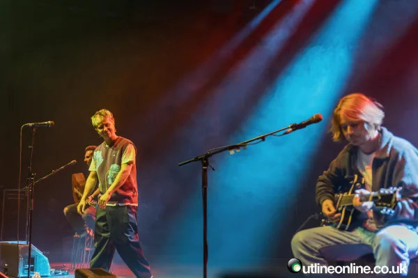 Nothing But Thieves( Acoustic)