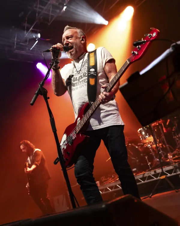 Peter Hook and The Light