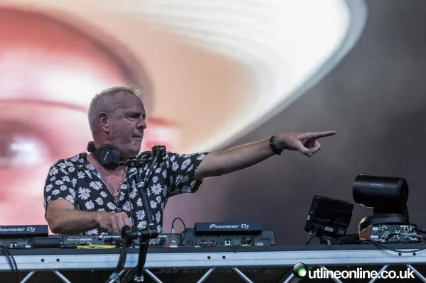 Fatboy Slim - Forest Live
