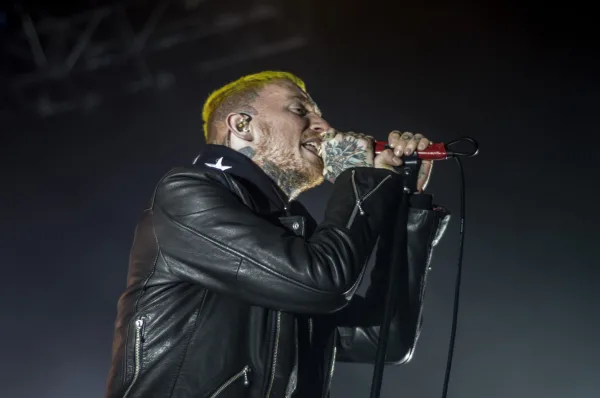 Frank Carter and the Rattlesnakes