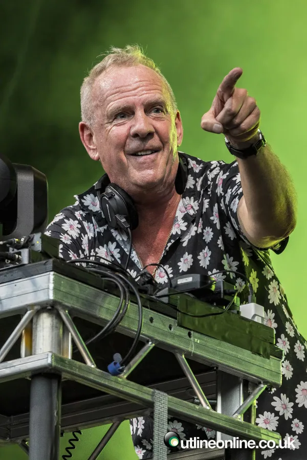 Fatboy Slim - Forest Live