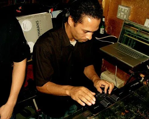 Roni Size at Po Na Na