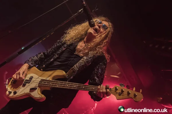 Glenn Hughes