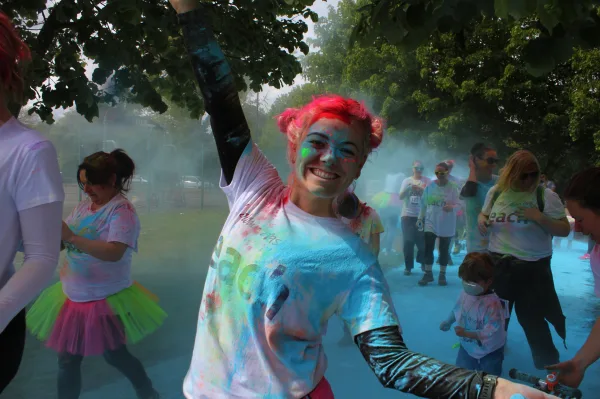 EACH's Colour Dash